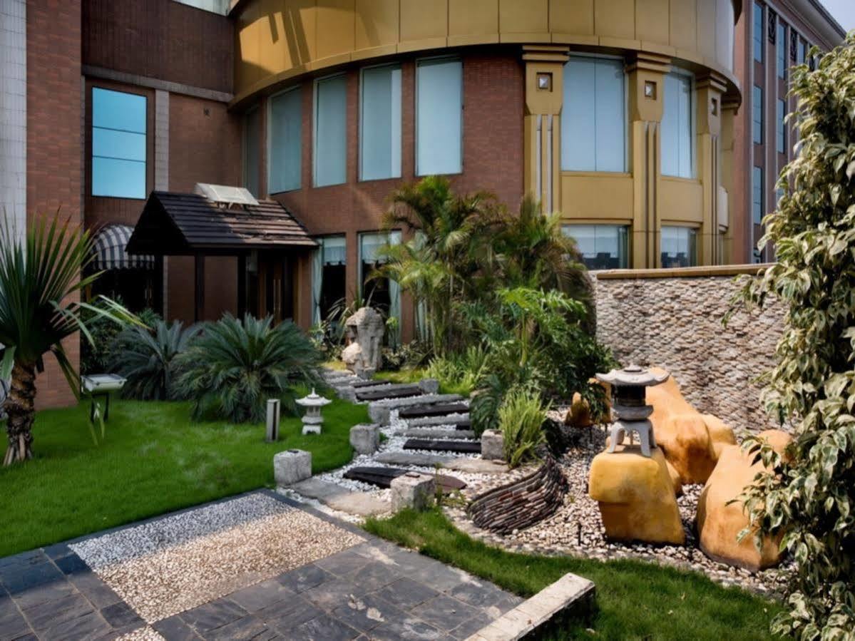 City Hotel Fosan Kültér fotó