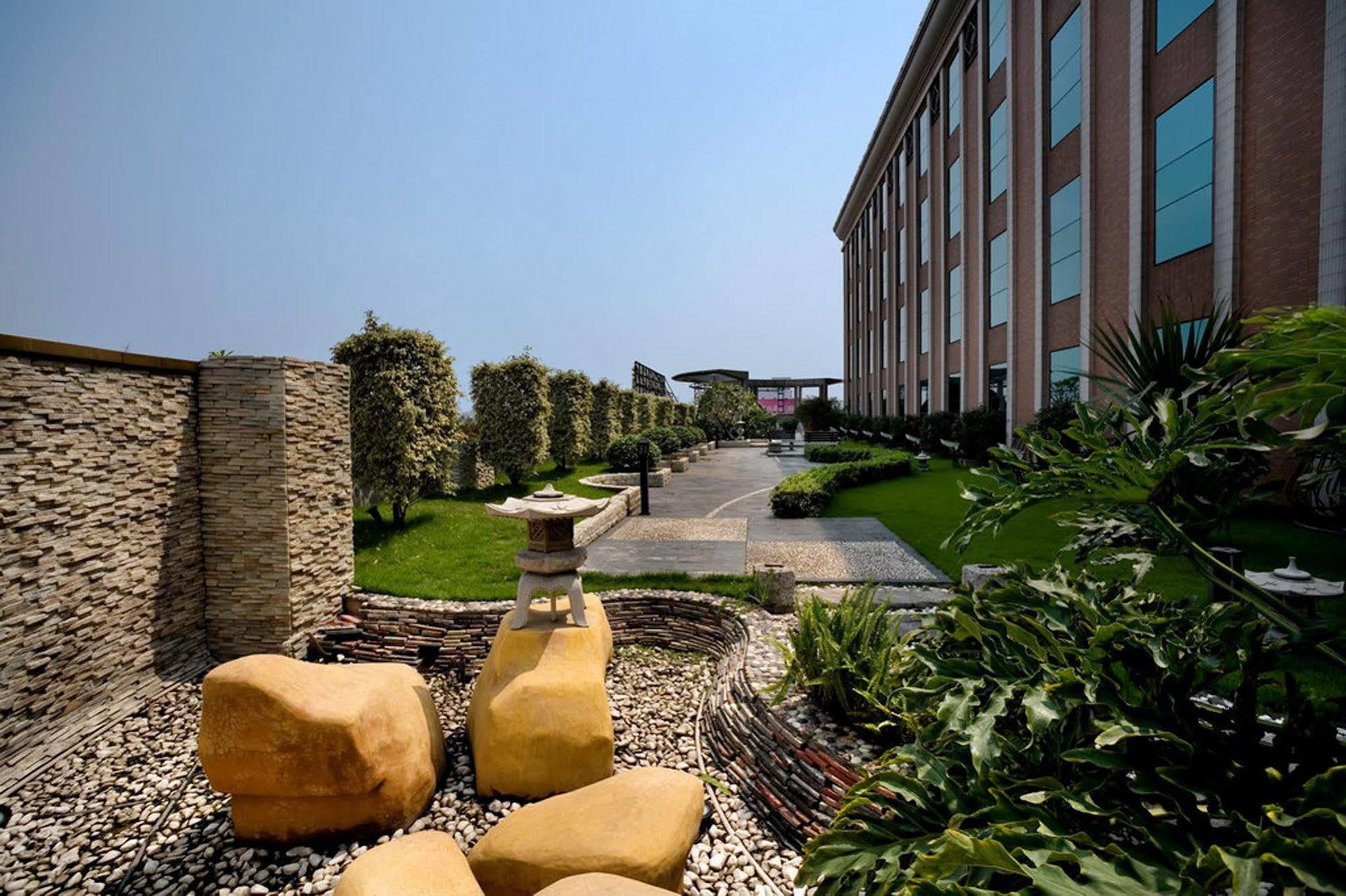 City Hotel Fosan Kültér fotó